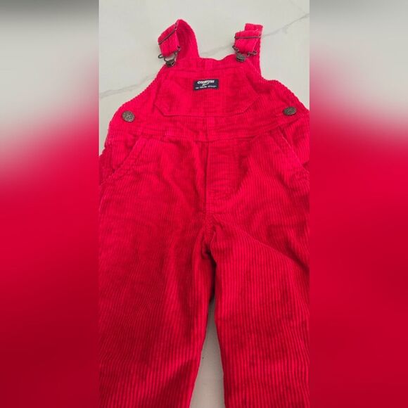 Vintage OshKosh B'gosh Red Corduroy Overalls for Kids - Picture 6 of 7